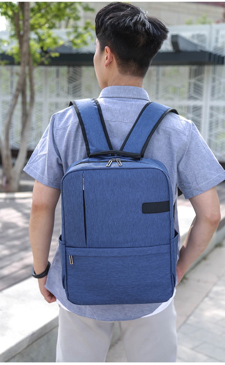 大容量多層口袋2019休閒雙肩包